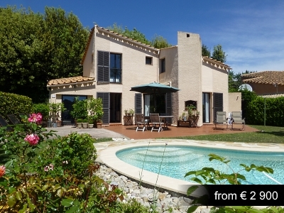 Neoprovençal house in a popular area with pool and tennis.